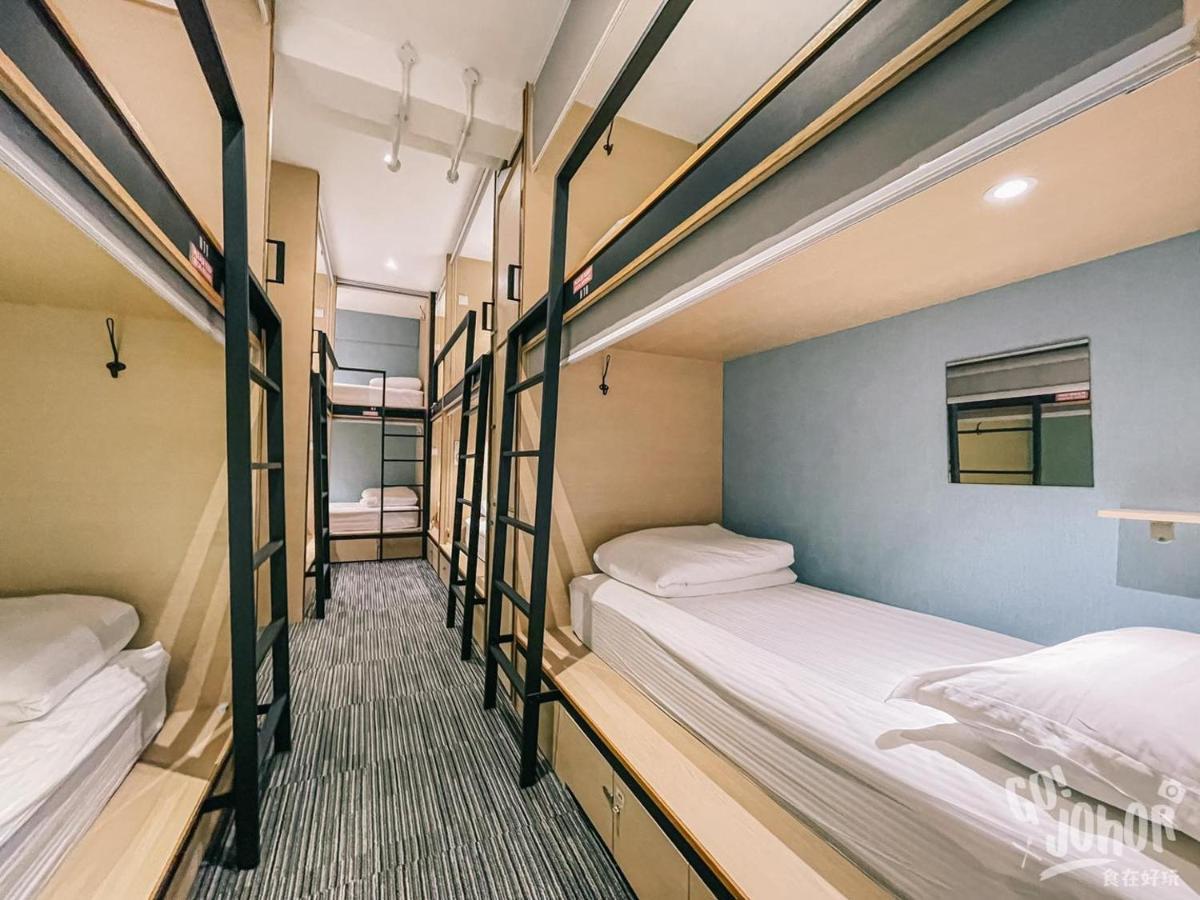 Attrus Bed & Breakfast Johor Bahru Exterior foto