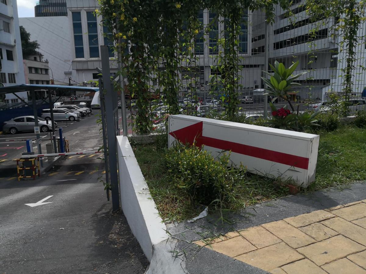 Attrus Bed & Breakfast Johor Bahru Exterior foto